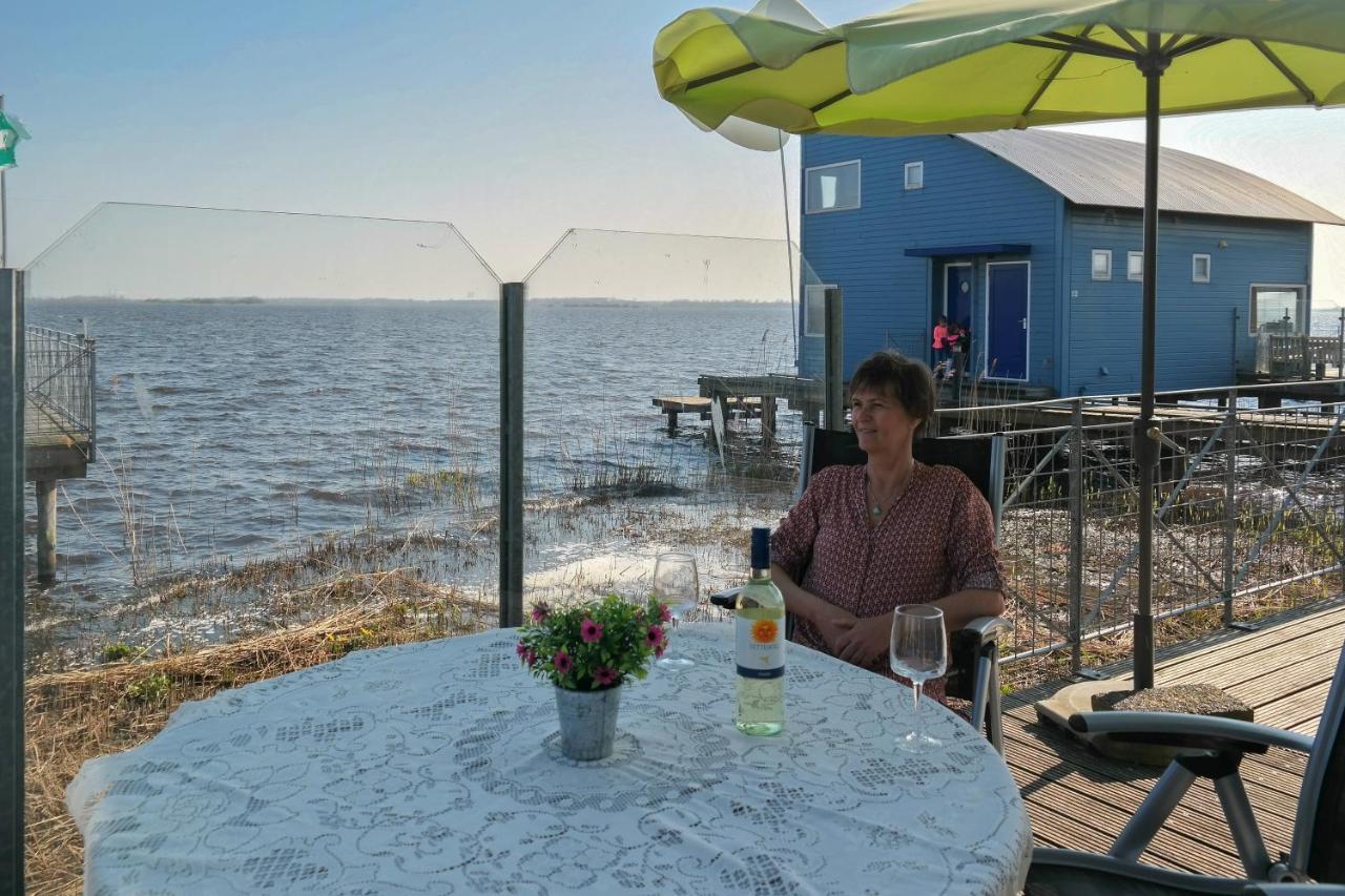 6 Pers. Waterfront Home Seeblick, Equipped Stilt House On The Water Anjum Buitenkant foto